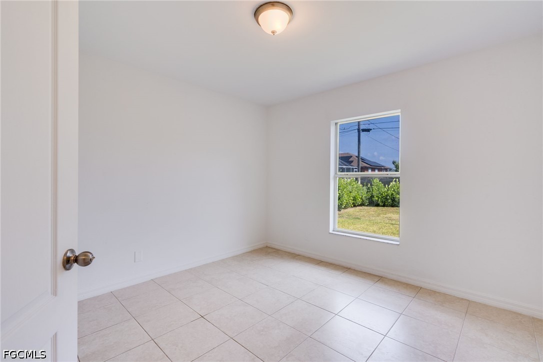1417 13th, Cape Coral, FL 33909