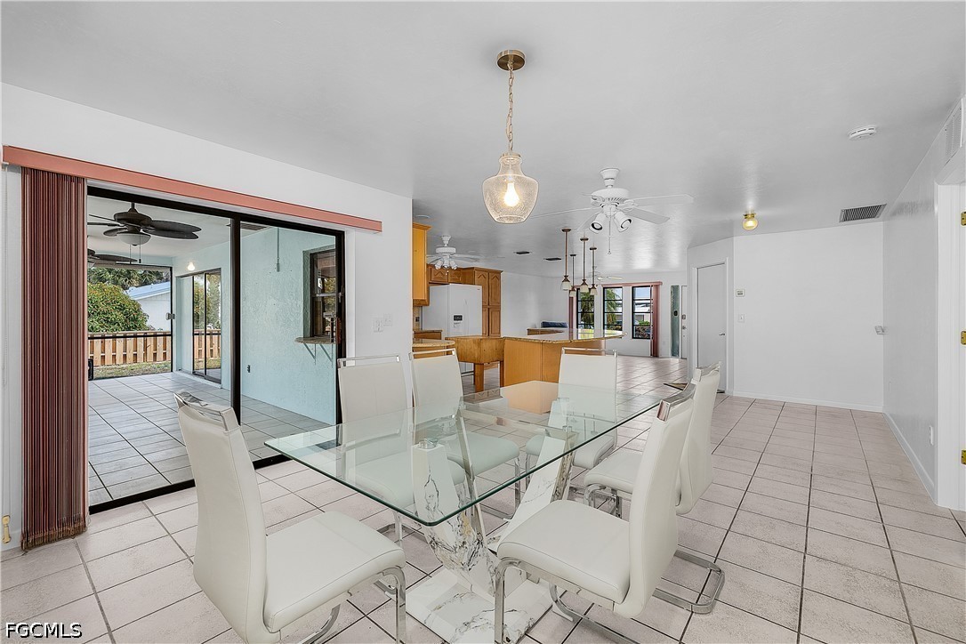 DiningArea