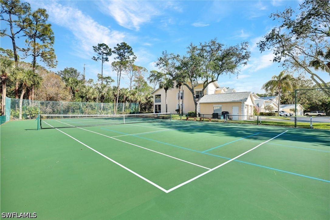 774 Wiggins Lake Unit 101, Naples, FL 34110