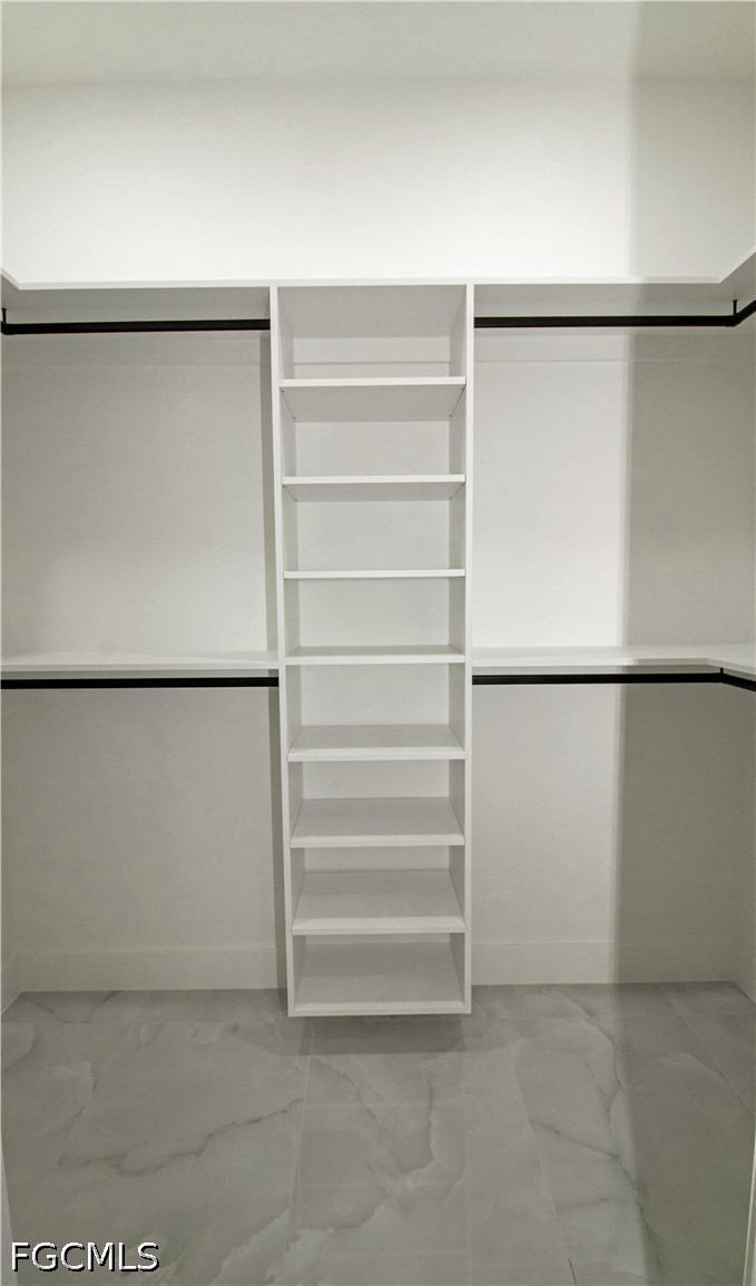WalkInClosets