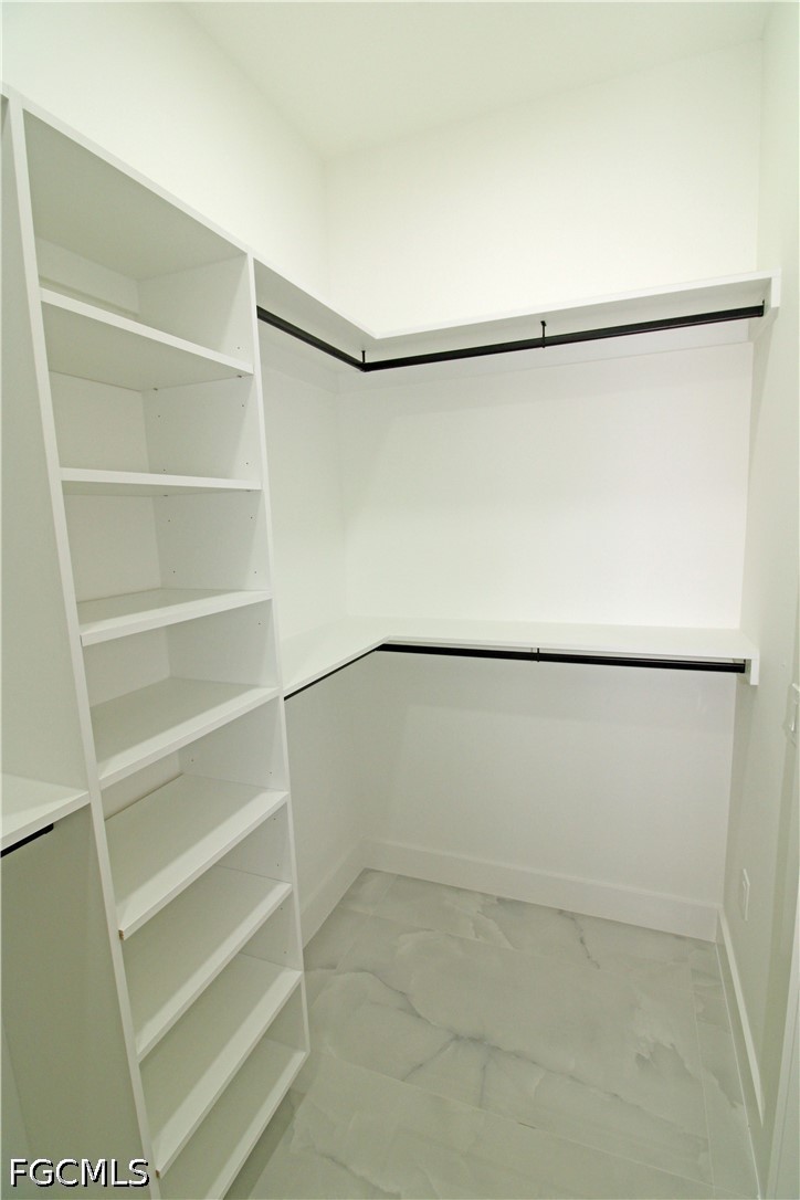 WalkInClosets