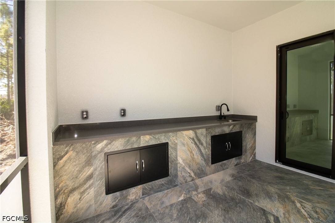 2915 49th, Lehigh Acres, FL 33971
