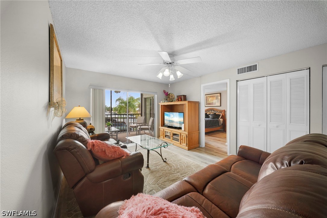 2111 Barkeley Unit 10, Fort Myers, FL 33907