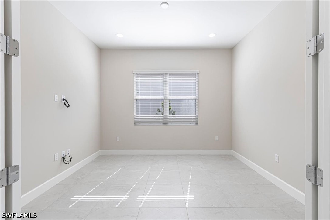 2745 Durham, Naples, FL 34112