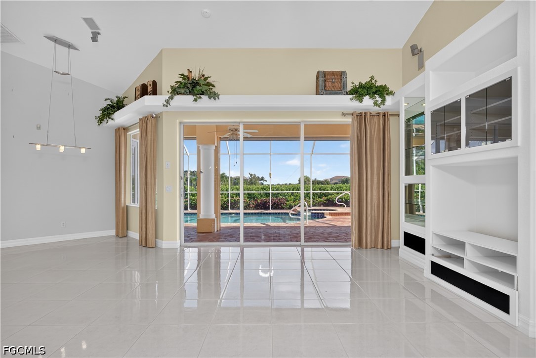 8356 Southwind Bay, Fort Myers, FL 33908