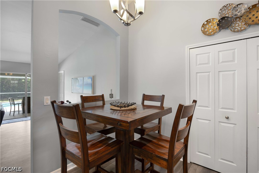 DiningArea