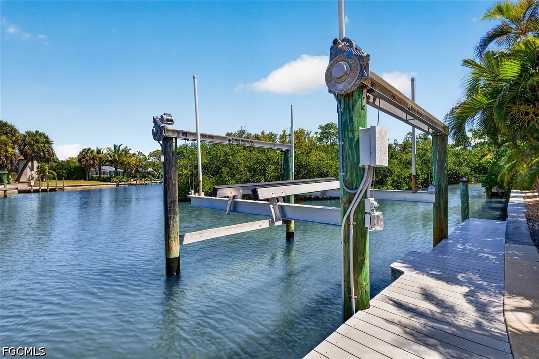 Dock