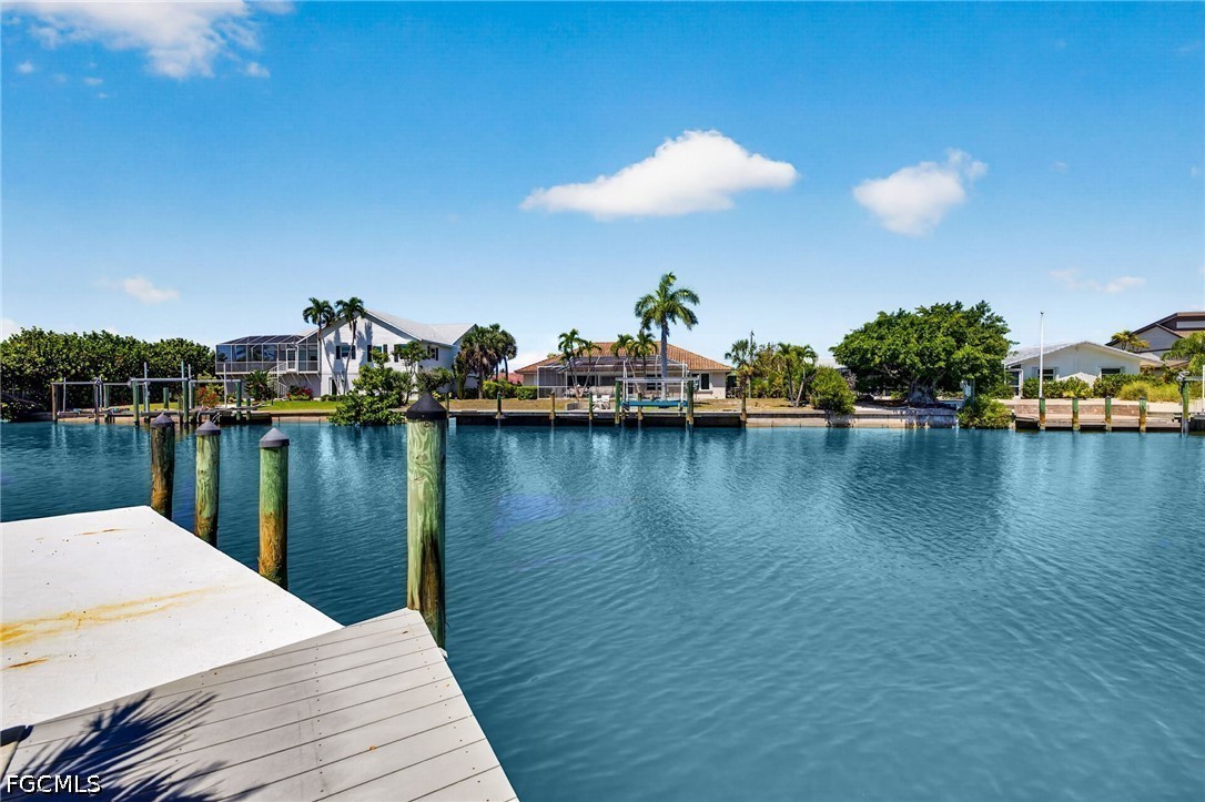 Dock