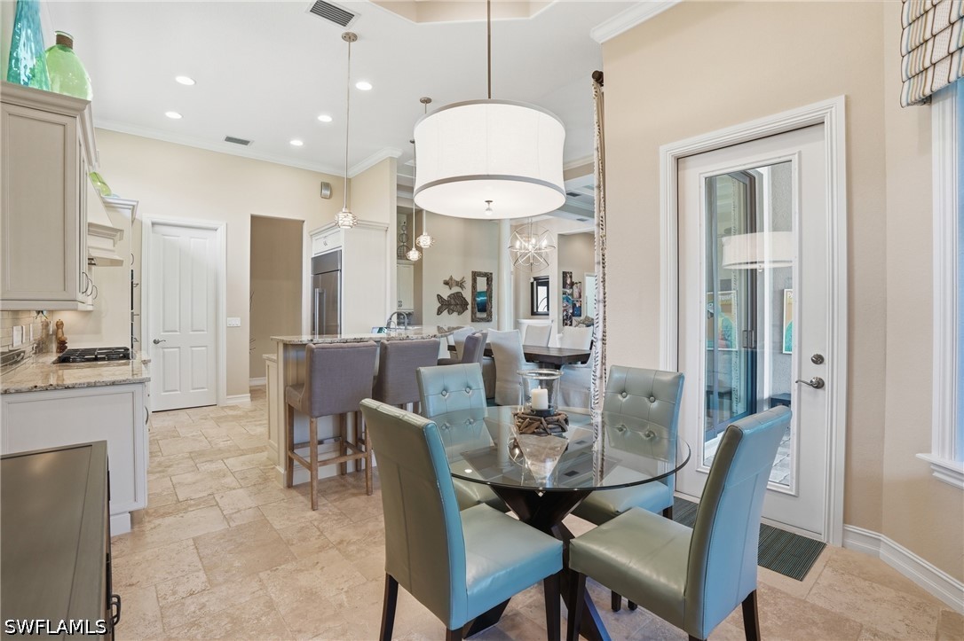DiningArea
