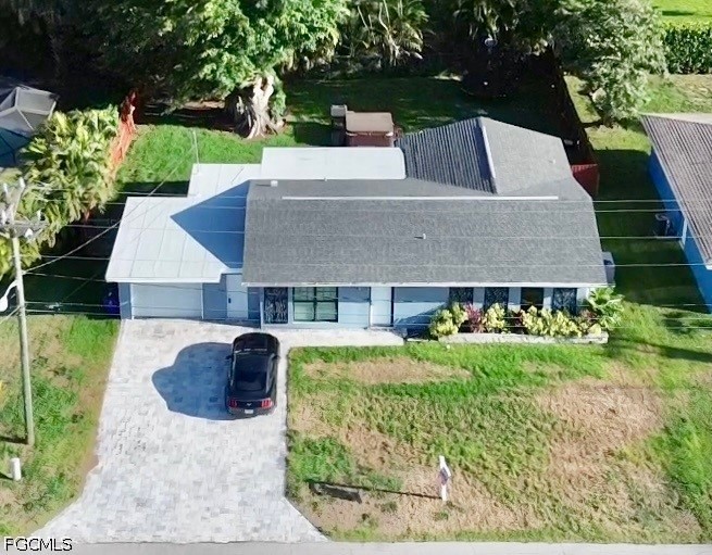 1763 Inlet, North Fort Myers, FL 33903