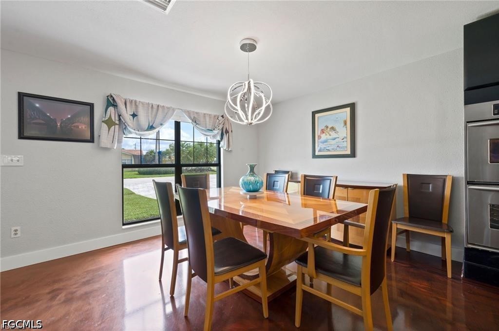 DiningArea