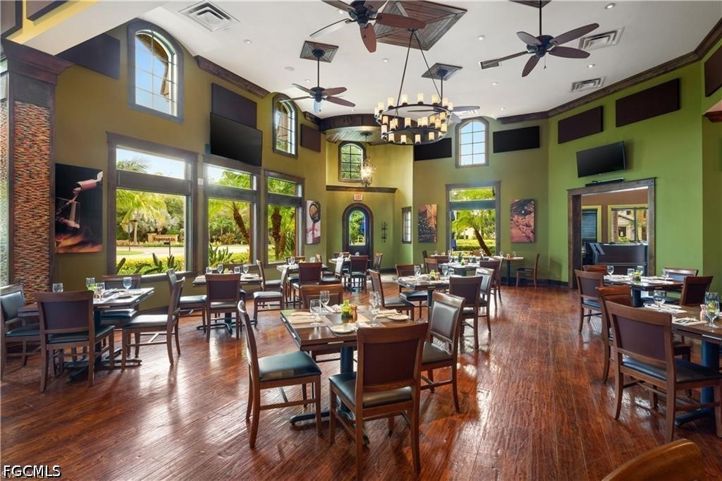 DiningArea