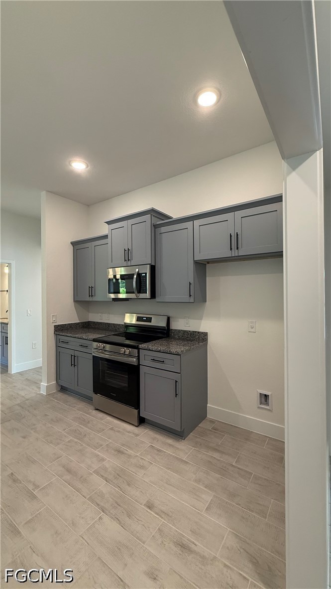 657 Windermere, Lehigh Acres, FL 33972