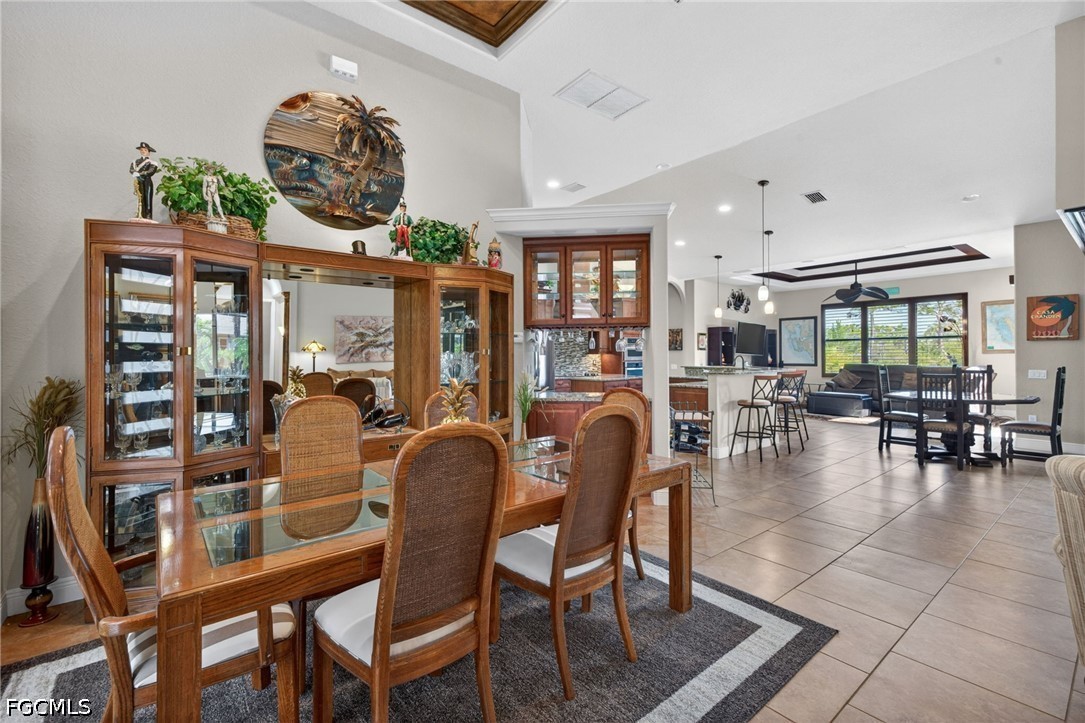 DiningArea