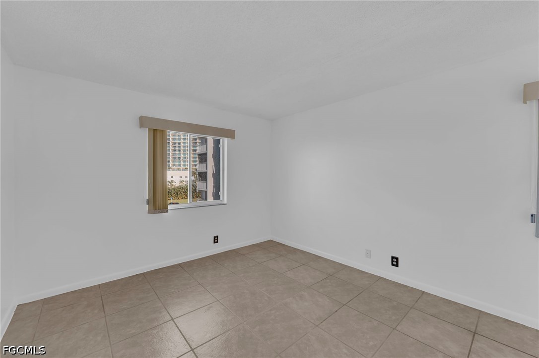 2875 Palm Beach Unit 205, Fort Myers, FL 33916