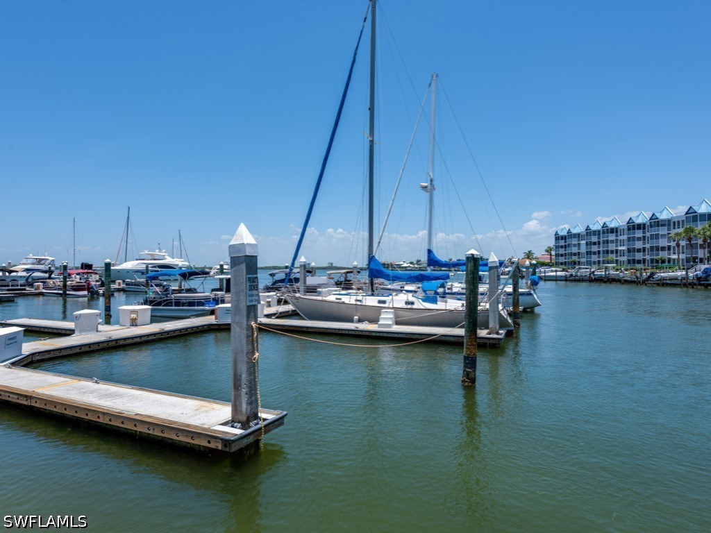 Dock