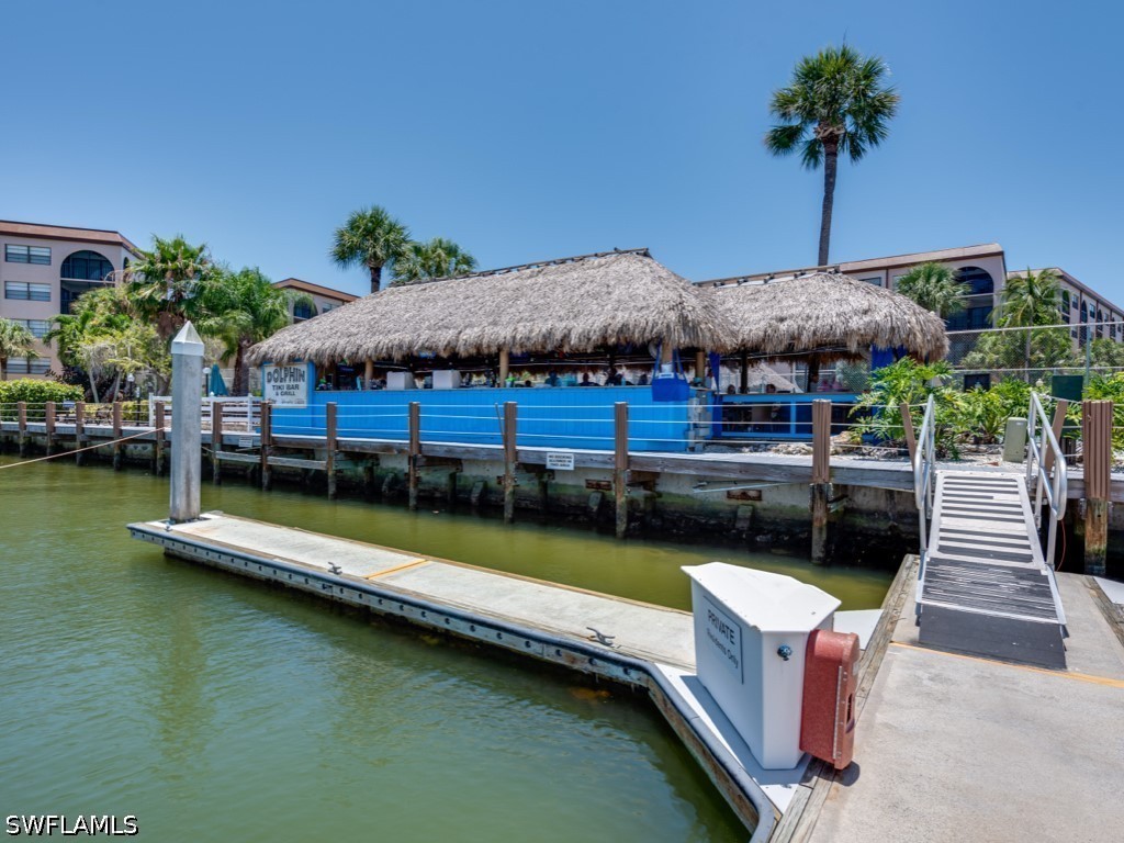 Dock
