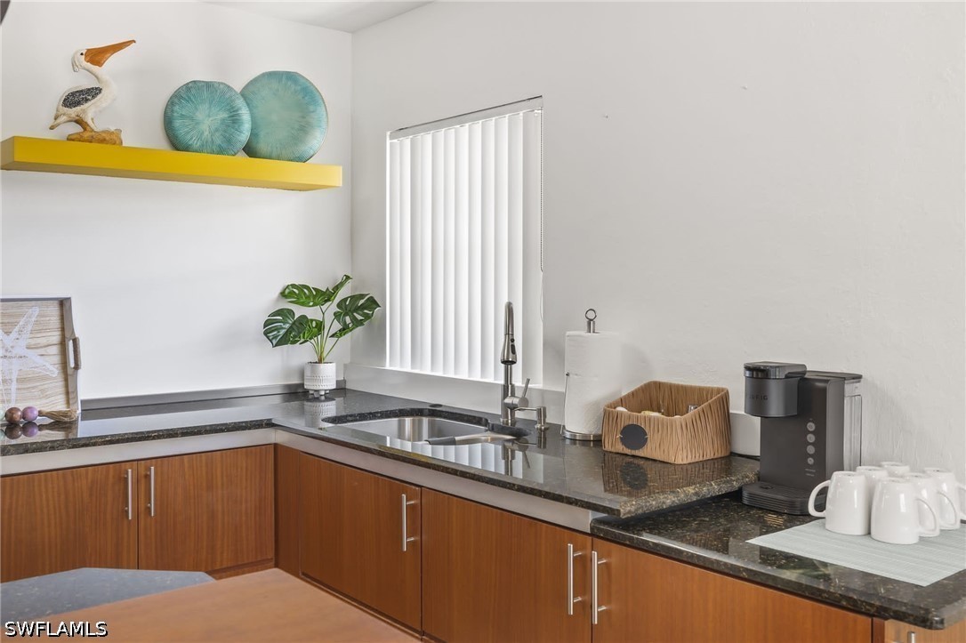 742 111th, Naples, FL 34108