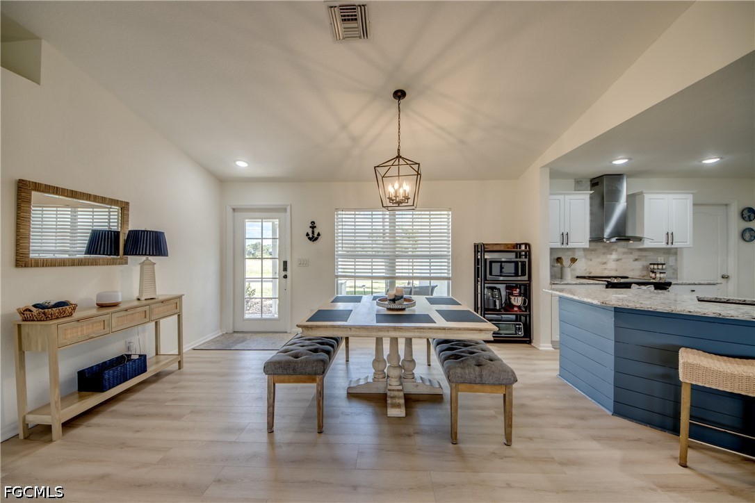 DiningArea