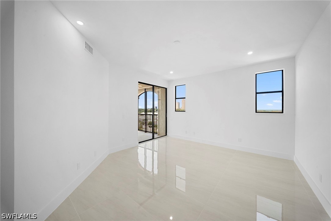 7008 Pelican Bay Unit H501, Naples, FL 34108