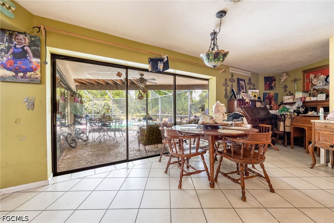 DiningArea