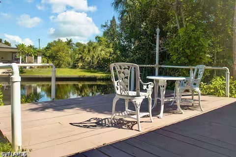 Dock