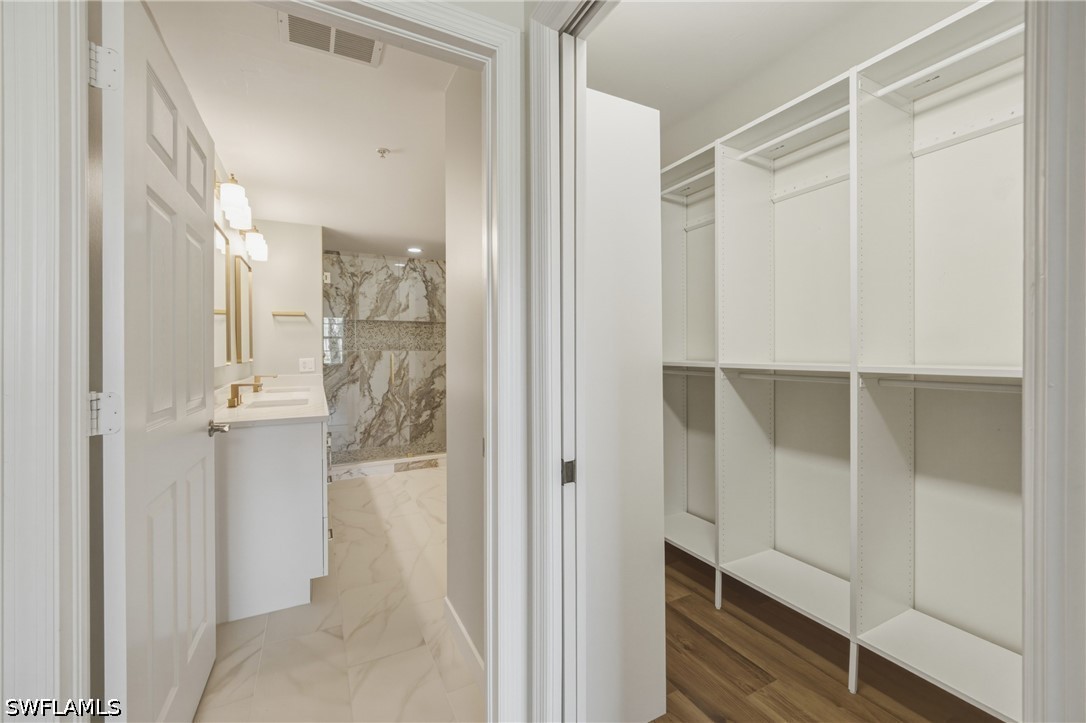 3053 Driftwood Unit 3907, Naples, FL 34109