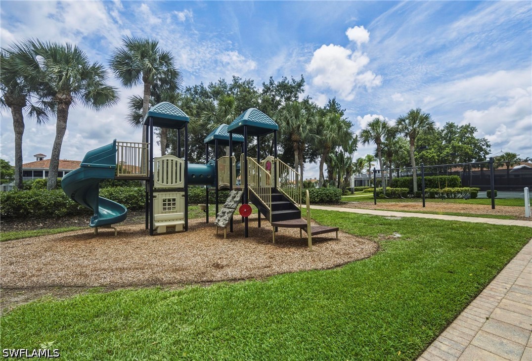 3053 Driftwood Unit 3907, Naples, FL 34109