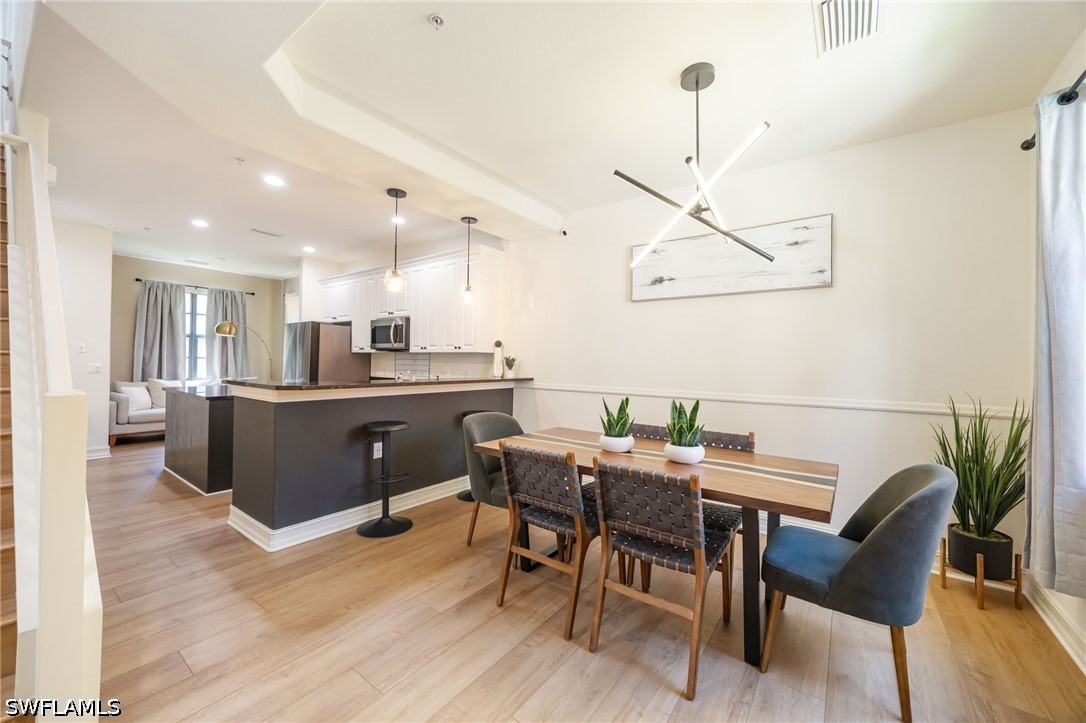 DiningArea