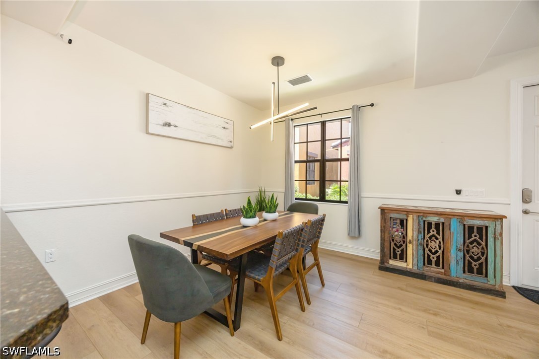 DiningArea