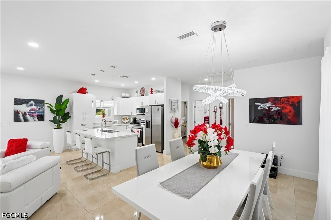 DiningArea
