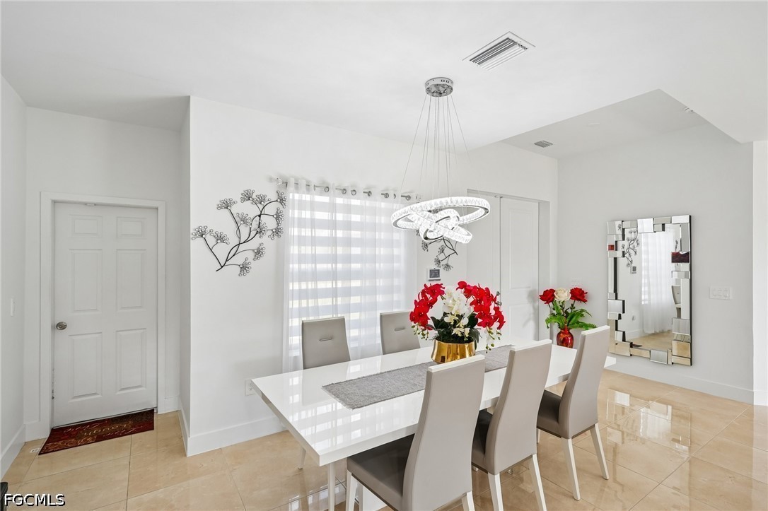 DiningArea
