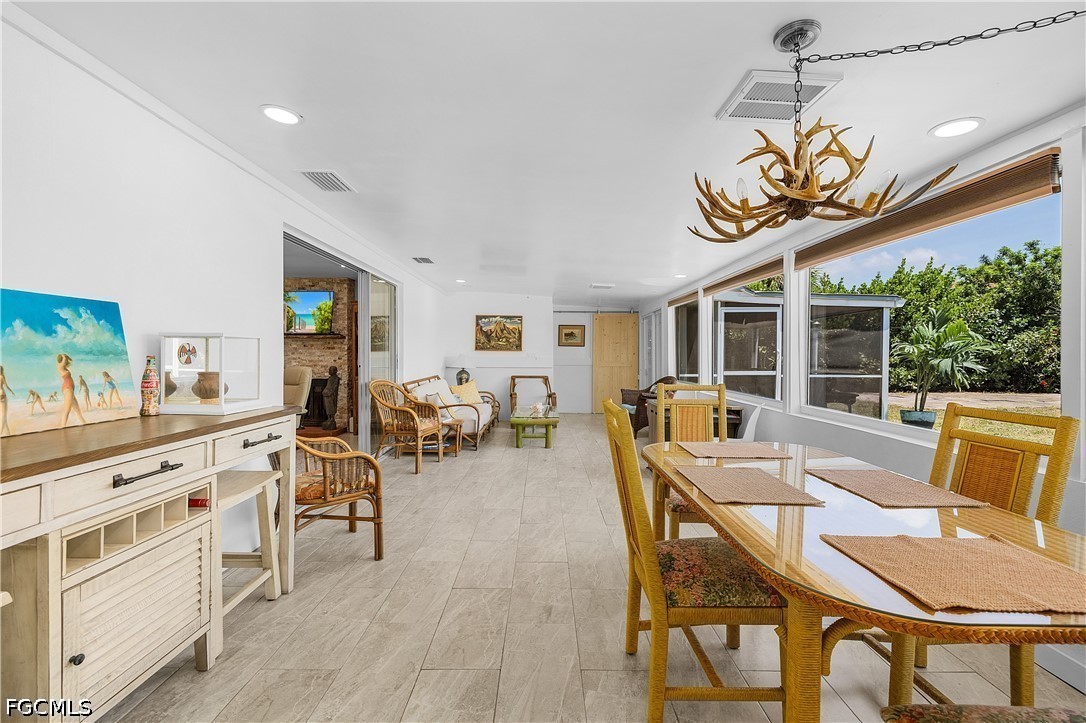 DiningArea