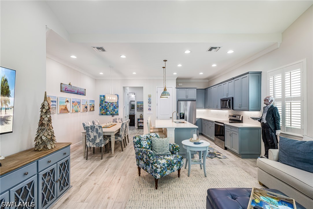 7178 Saona, Naples, FL 34113