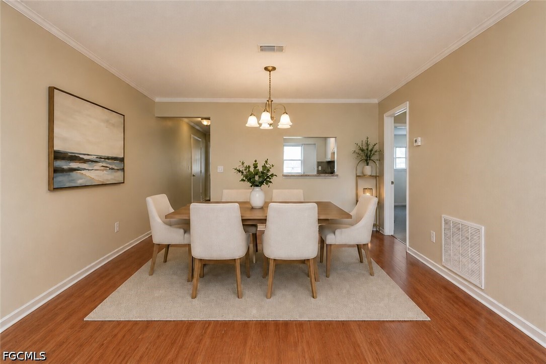 DiningArea