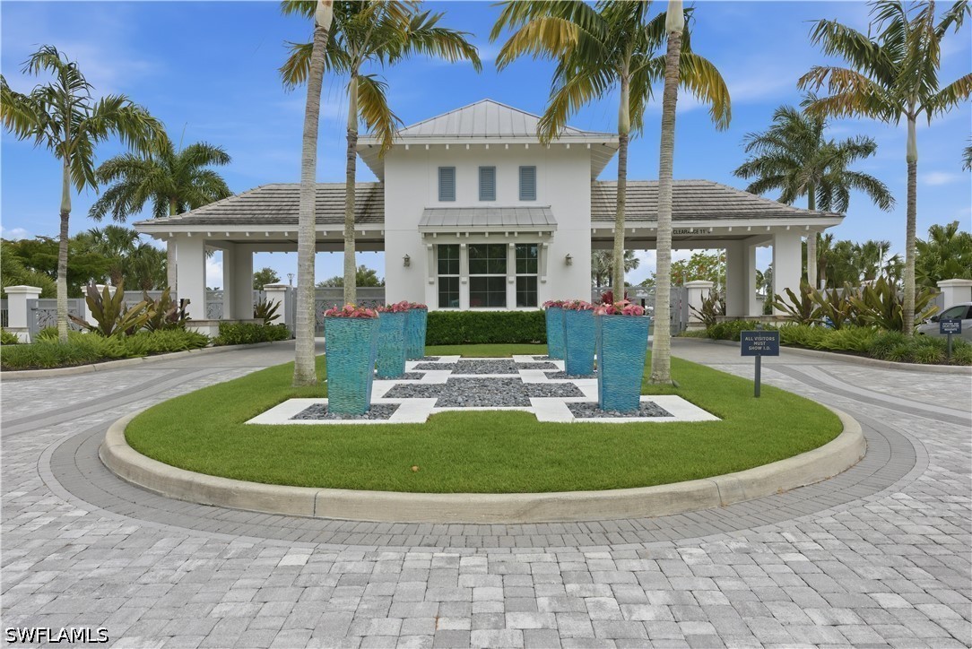 8947 Saint Lucia, Naples, FL 34114