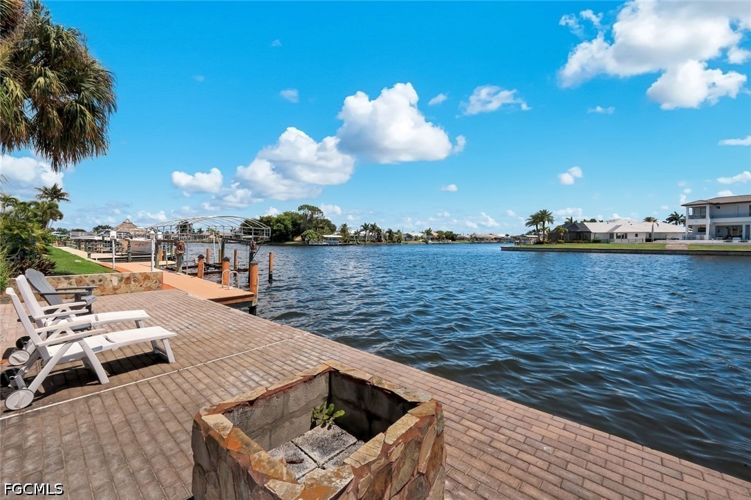 Dock