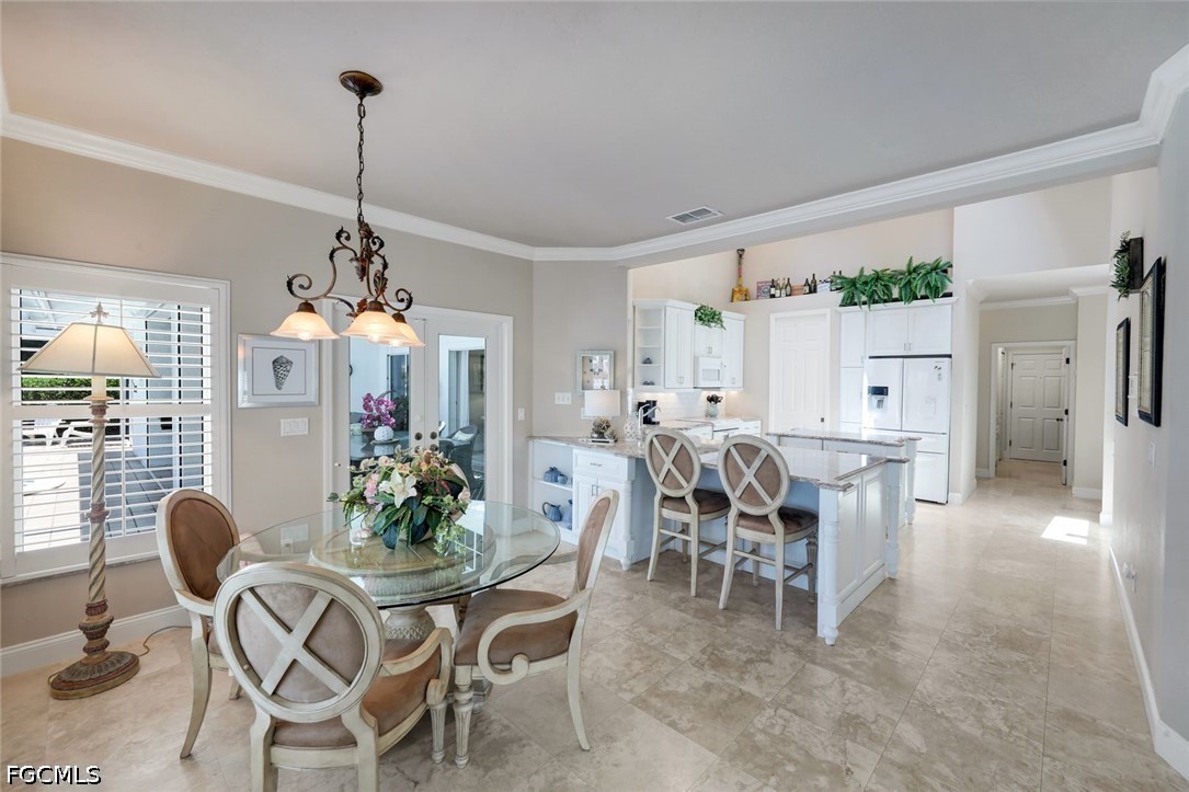 DiningArea