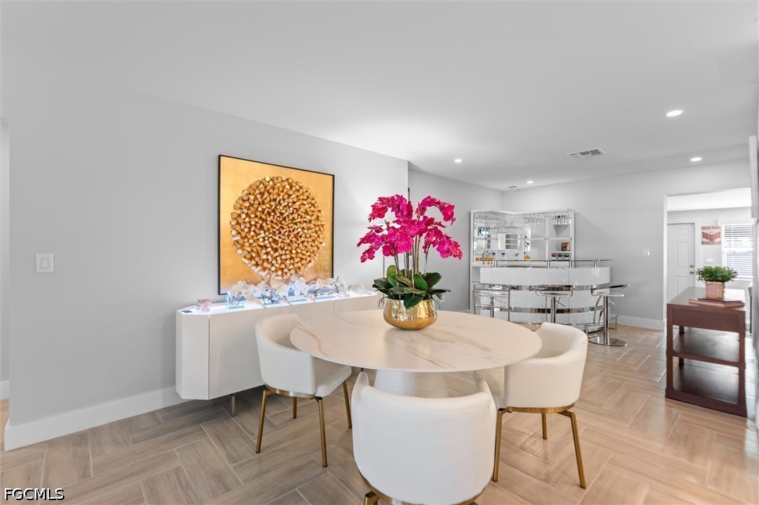 DiningArea