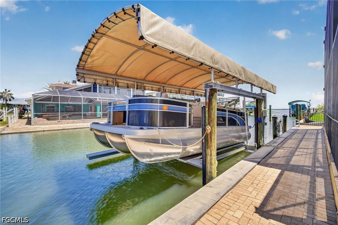 Dock