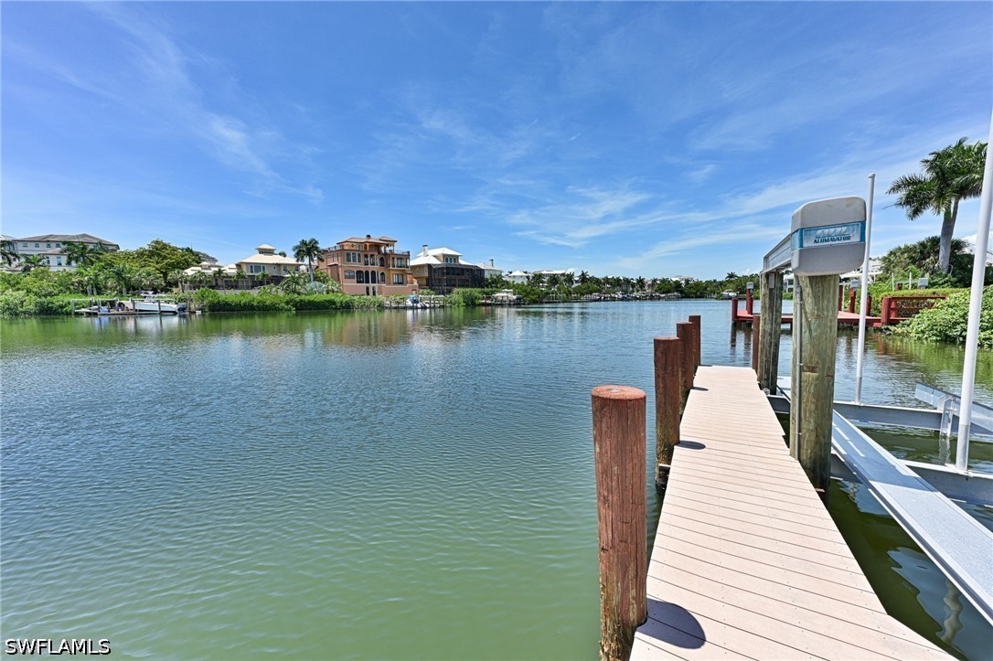 Dock