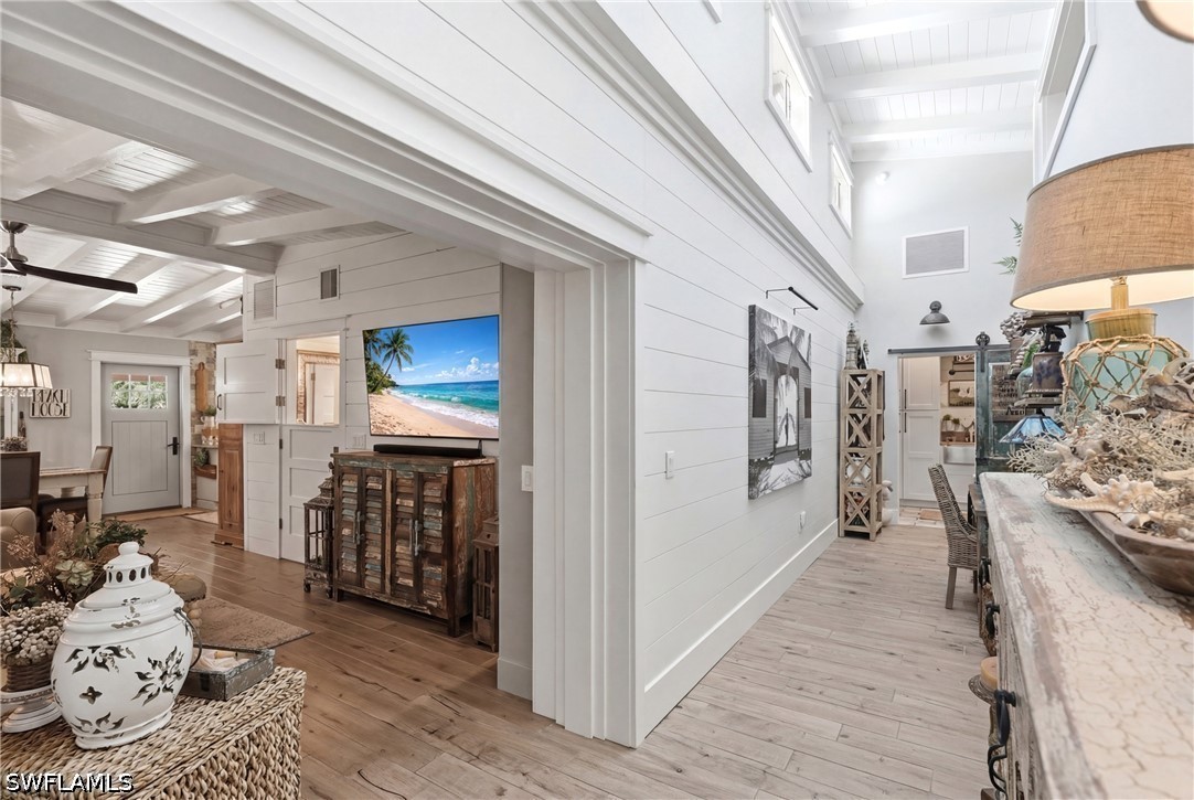 840 Myrtle, Naples, FL 34103