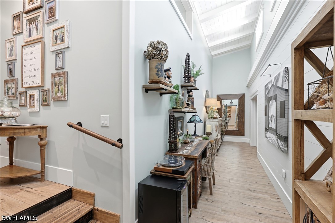 840 Myrtle, Naples, FL 34103