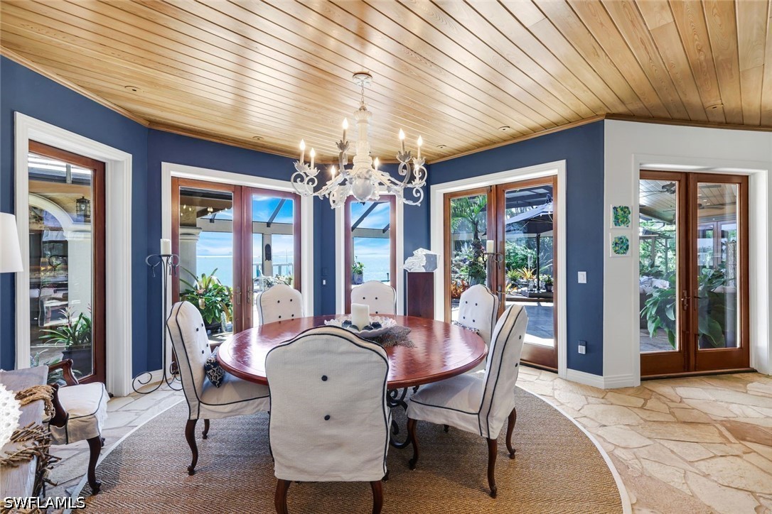 DiningArea