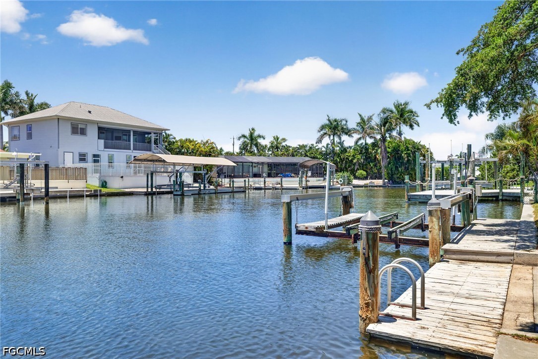 Dock