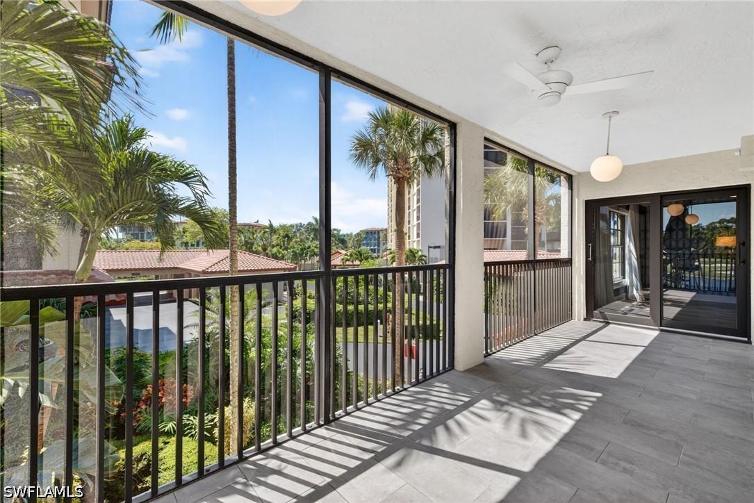 6080 Pelican Bay Unit 205, Naples, FL 34108