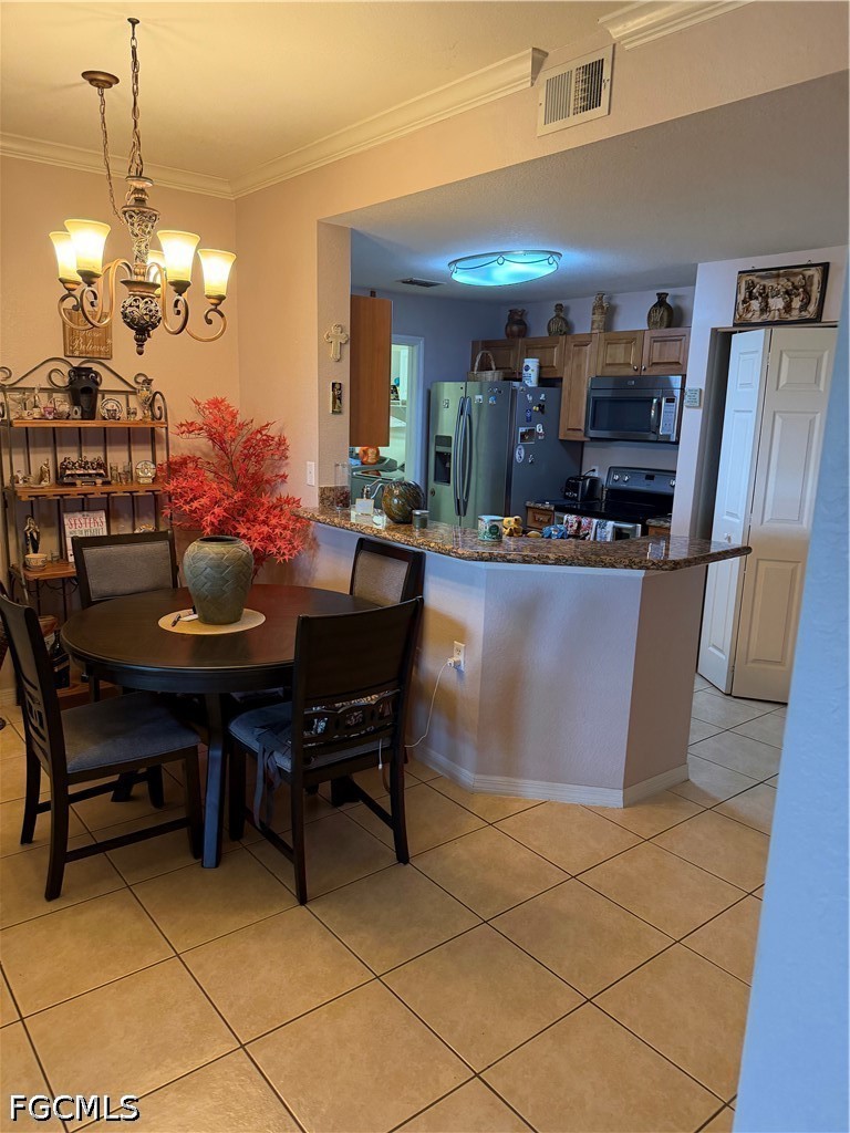 DiningArea