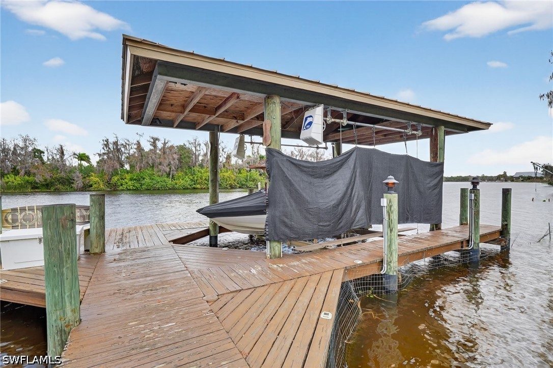 Dock