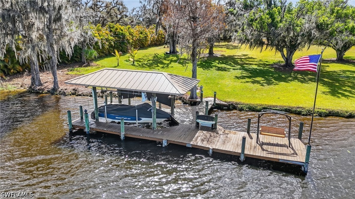 Dock