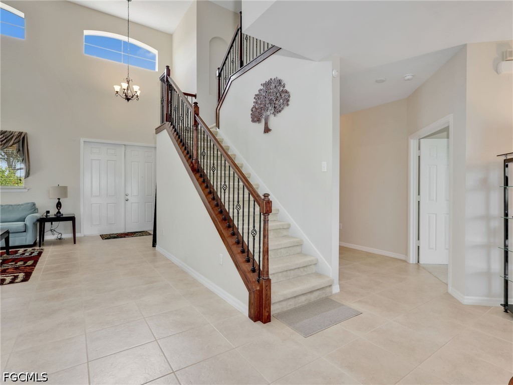 1529 Birdie, Naples, FL 34120